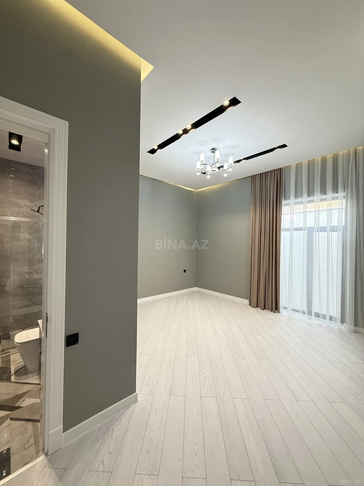 Satılır 4 otaqlı həyət evi 160 m²