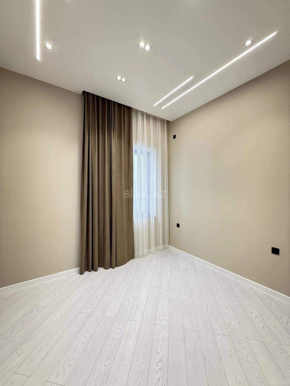 Satılır 4 otaqlı həyət evi 160 m²