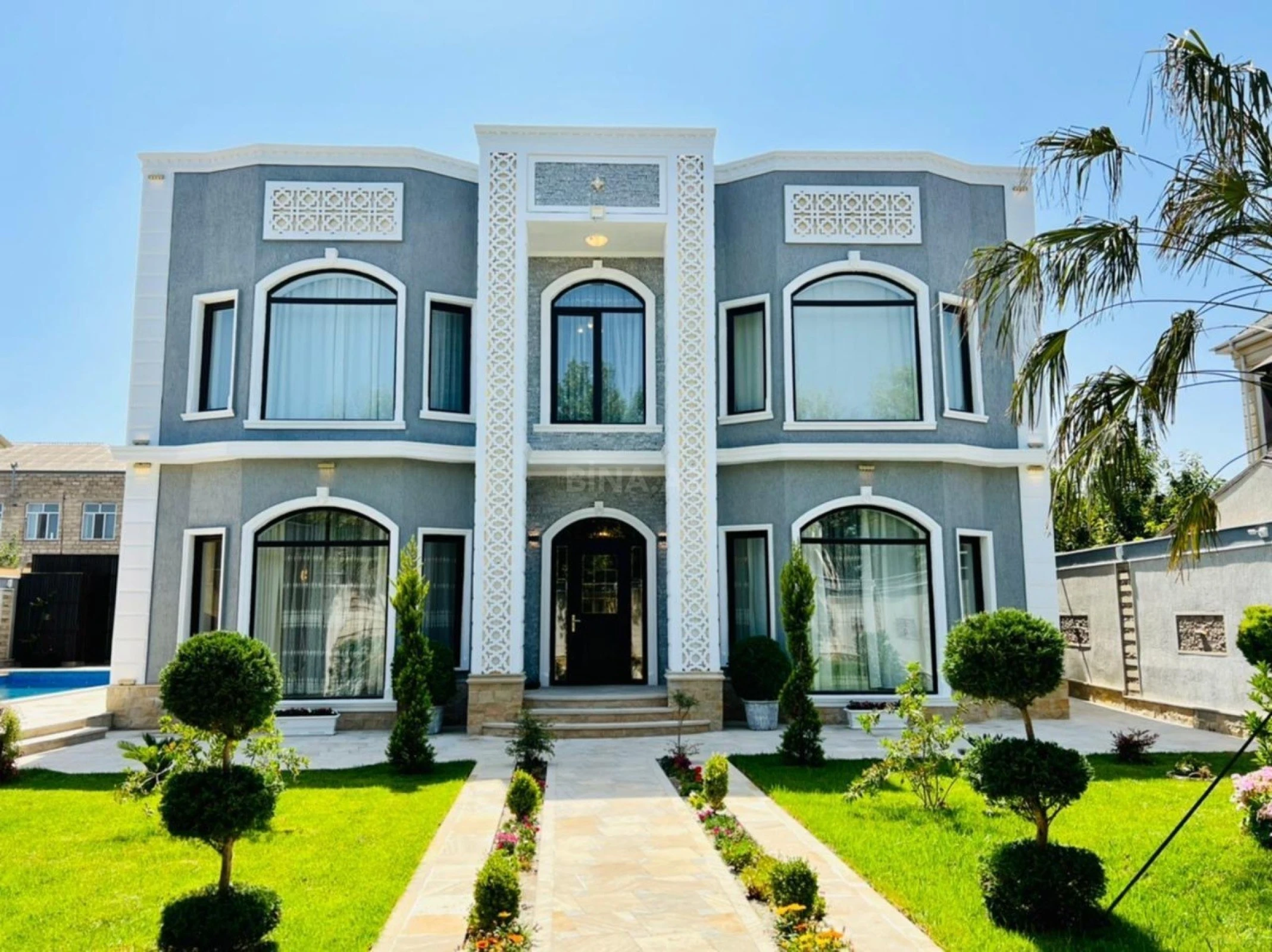 Kirayə verilir 6 otaqlı həyət evi 540 m²