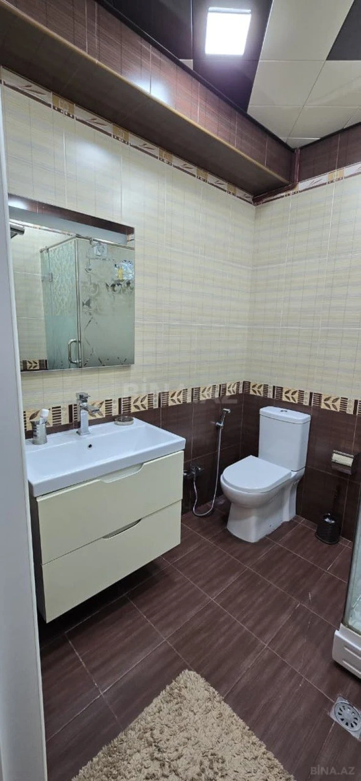 Satılır 3 otaqlı mənzil 130 m²