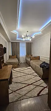 Satılır 3 otaqlı mənzil 130 m²