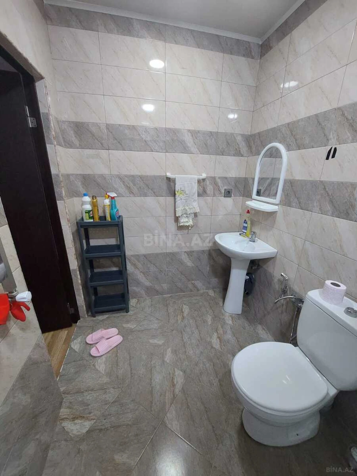 Kirayə verilir 1 otaqlı mənzil 60 m²