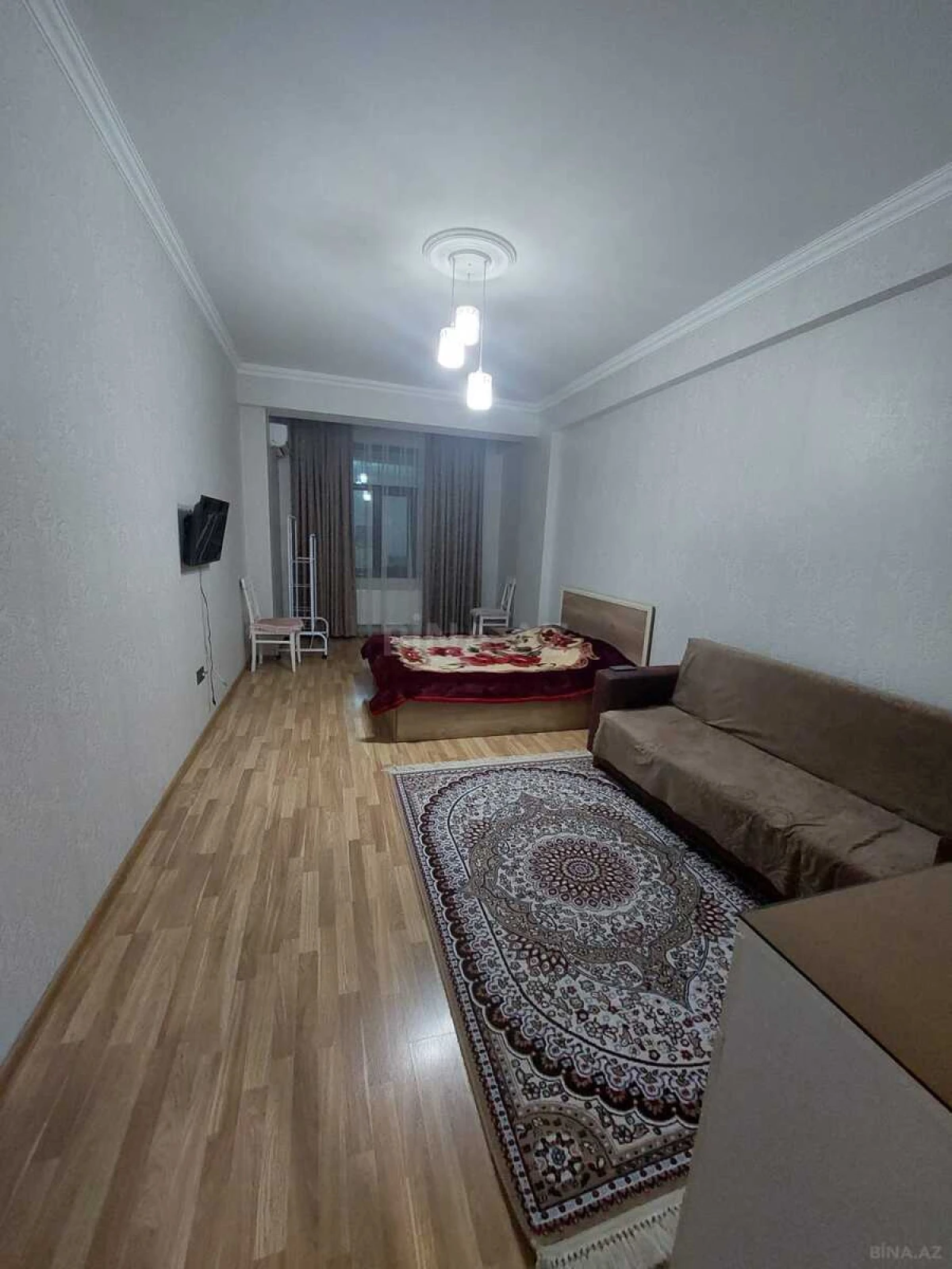 Kirayə verilir 1 otaqlı mənzil 60 m²