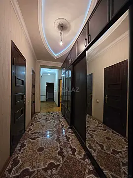 Satılır 3 otaqlı mənzil 106 m²