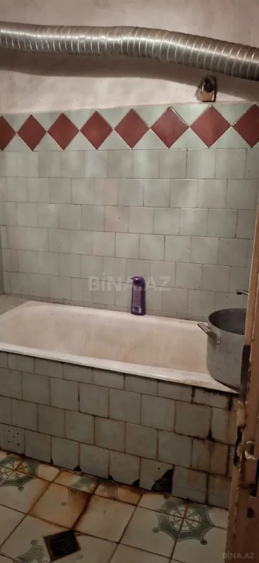 Satılır 5 otaqlı mənzil 120 m²