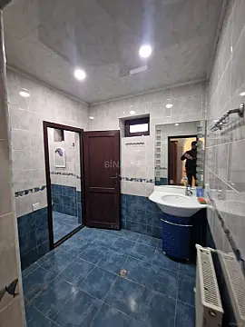 Satılır 5 otaqlı həyət evi 170 m²