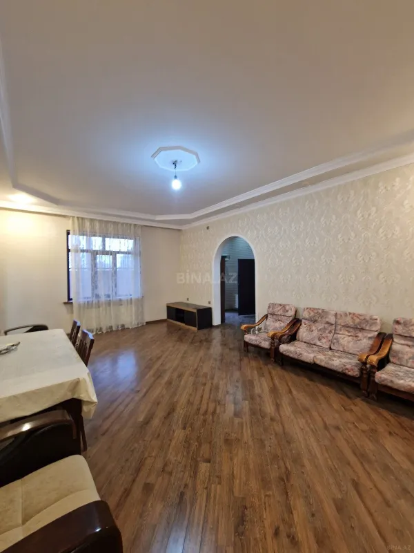 Satılır 5 otaqlı həyət evi 170 m²