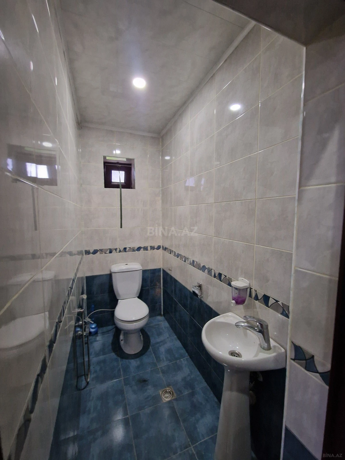 Satılır 5 otaqlı həyət evi 170 m²