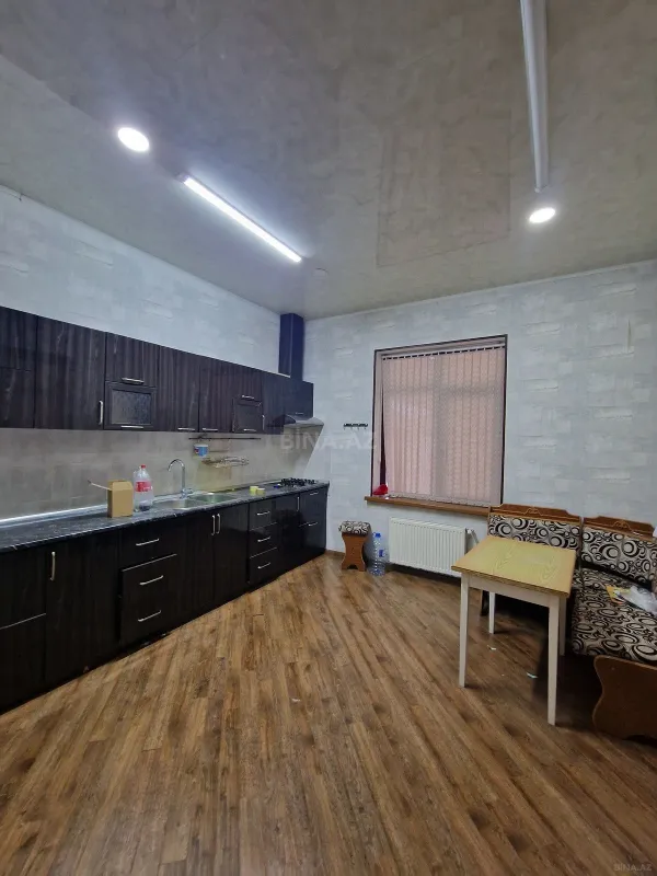 Satılır 5 otaqlı həyət evi 170 m²