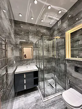 Satılır 4 otaqlı mənzil 195 m²