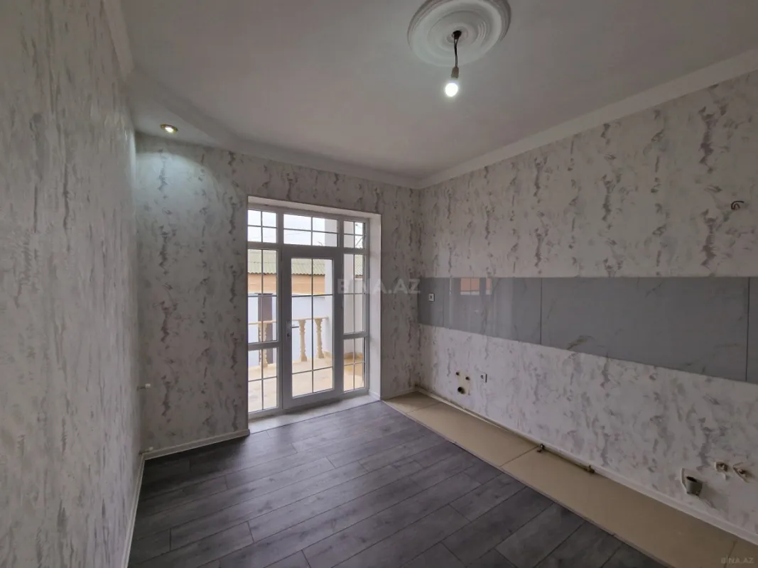 Satılır 4 otaqlı həyət evi 121 m²