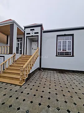 Satılır 4 otaqlı həyət evi 121 m²