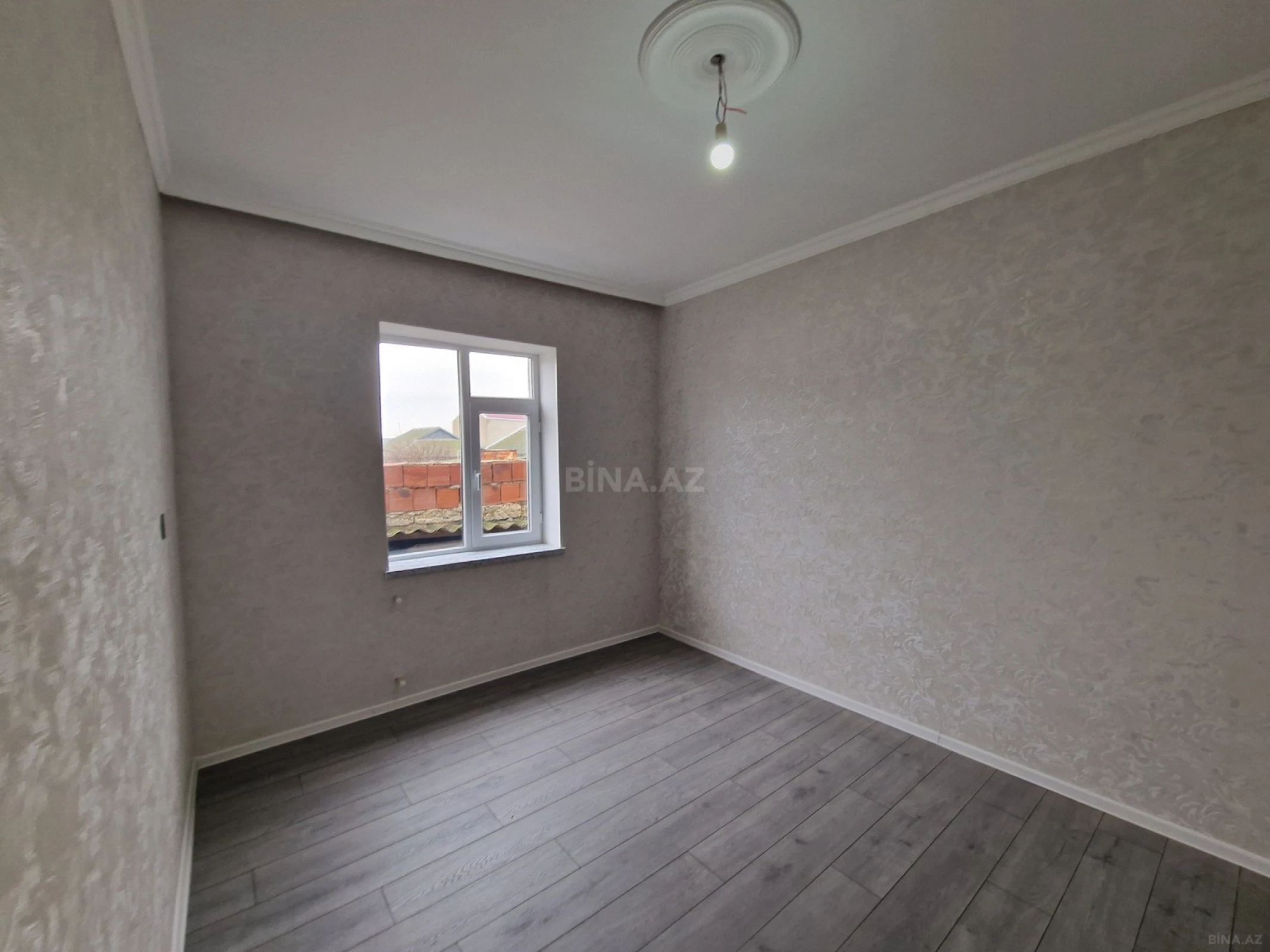 Satılır 4 otaqlı həyət evi 121 m²