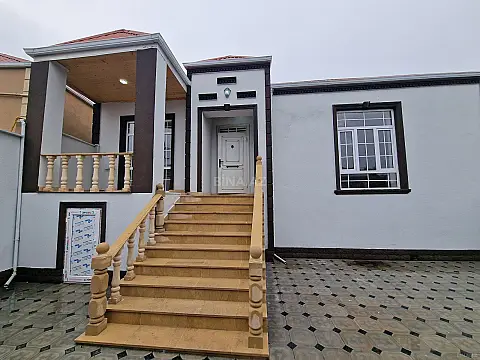 Satılır 4 otaqlı həyət evi 121 m²