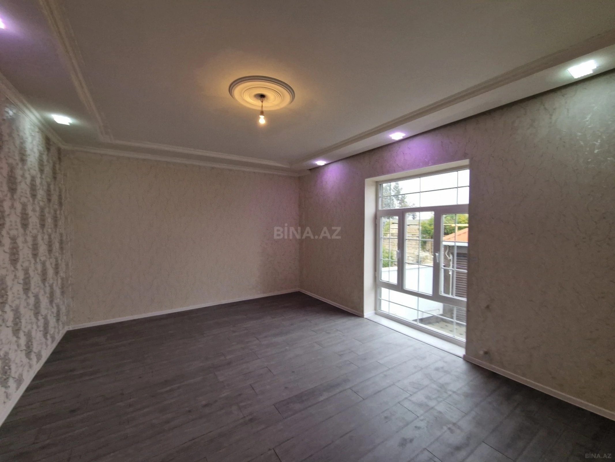 Satılır 4 otaqlı həyət evi 121 m²