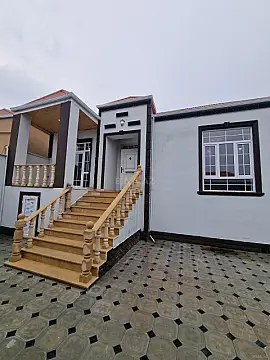 Satılır 4 otaqlı həyət evi 121 m²