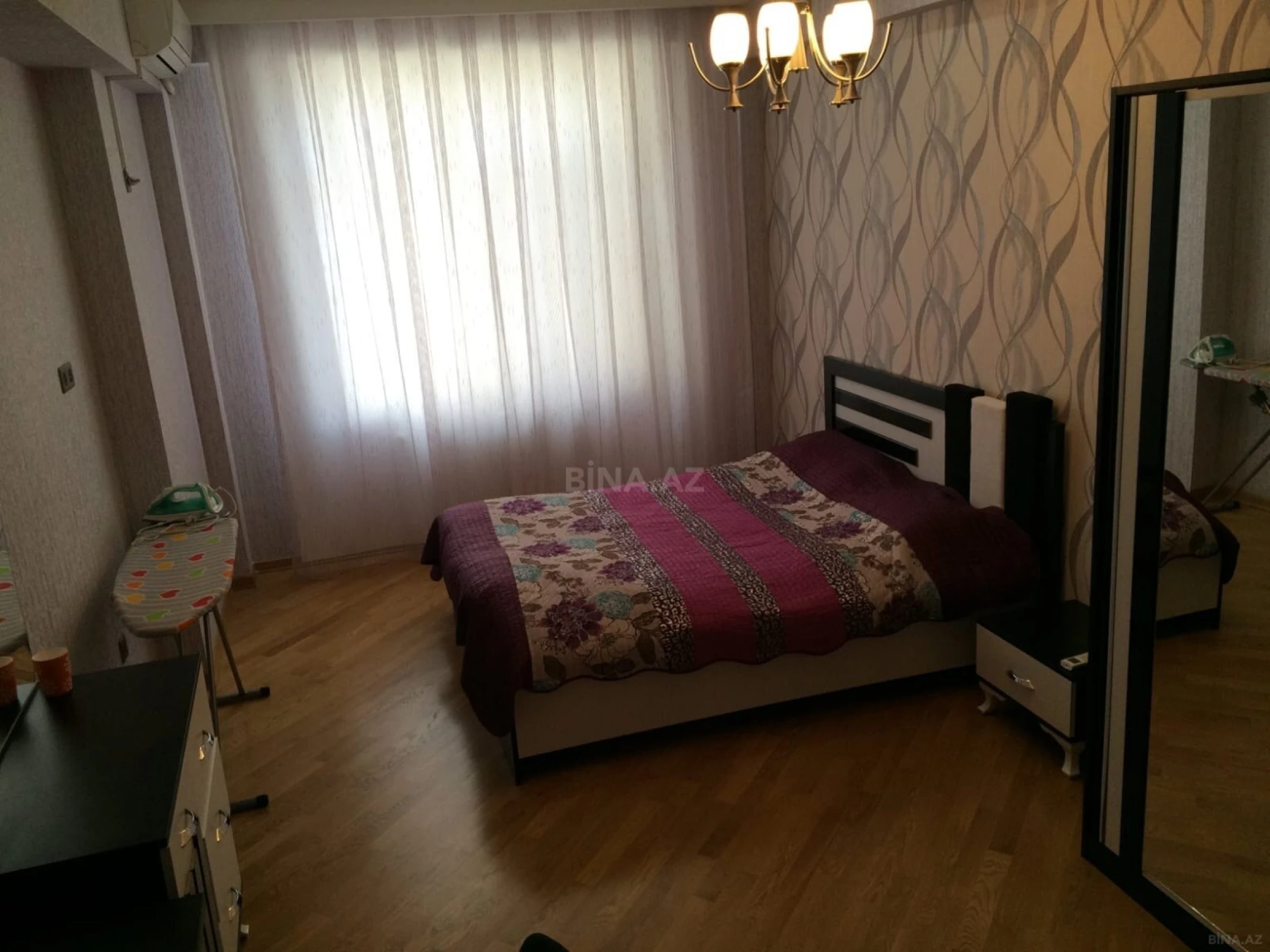 Kirayə verilir 2 otaqlı mənzil 90 m²