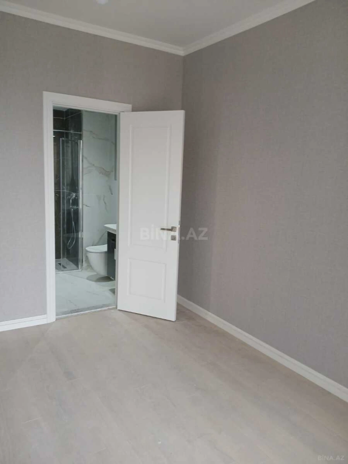 Satılır 3 otaqlı mənzil 82 m²