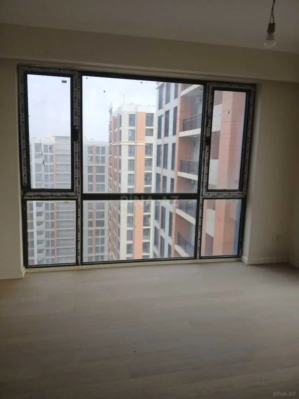 Satılır 3 otaqlı mənzil 82 m²