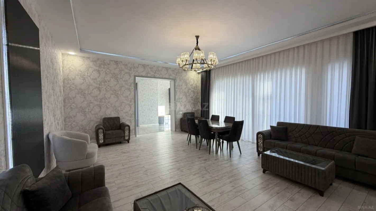 Satılır 7 otaqlı həyət evi 450 m²