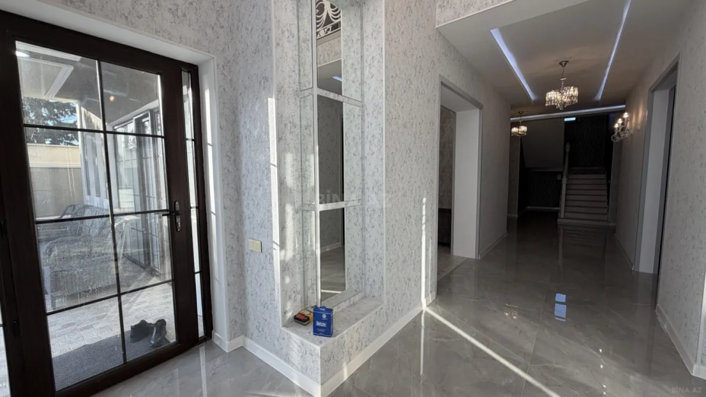 Satılır 7 otaqlı həyət evi 450 m²