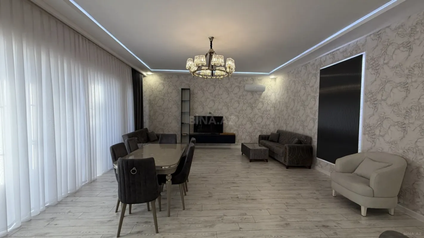 Satılır 7 otaqlı həyət evi 450 m²
