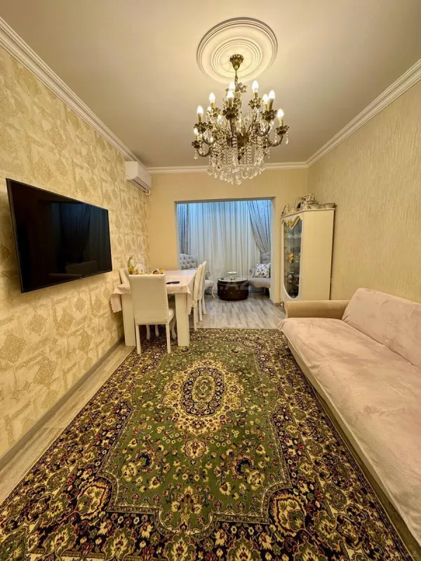 Satılır 2 otaqlı mənzil 60 m²