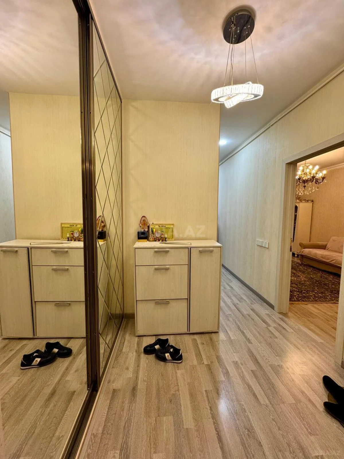 Satılır 2 otaqlı mənzil 60 m²