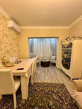 Satılır 2 otaqlı mənzil 60 m²