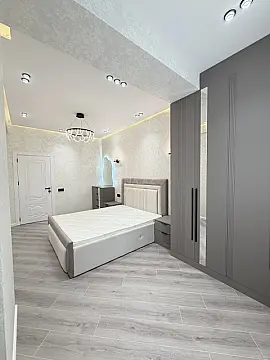 Satılır 3 otaqlı mənzil 107 m²