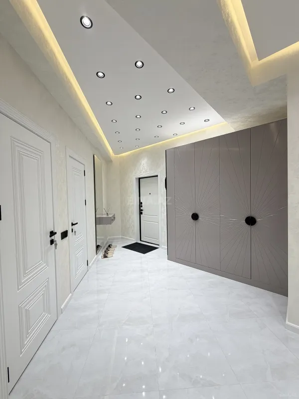 Satılır 3 otaqlı mənzil 107 m²