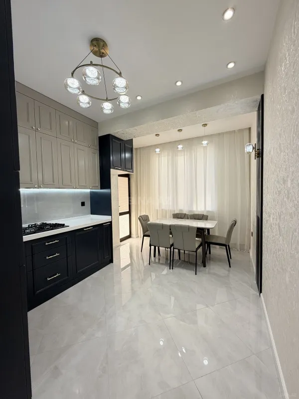 Satılır 3 otaqlı mənzil 107 m²