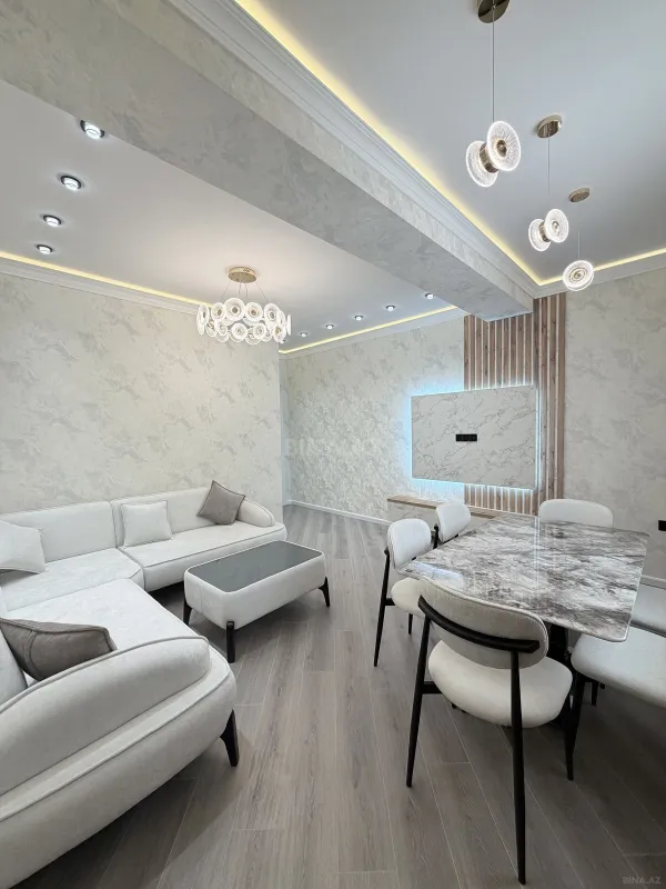 Satılır 3 otaqlı mənzil 107 m²