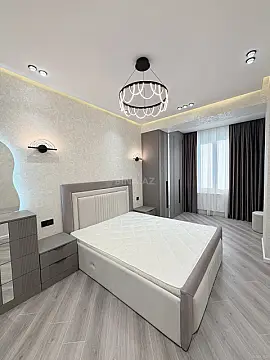 Satılır 3 otaqlı mənzil 107 m²