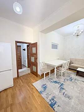 Satılır 2 otaqlı mənzil 45 m²