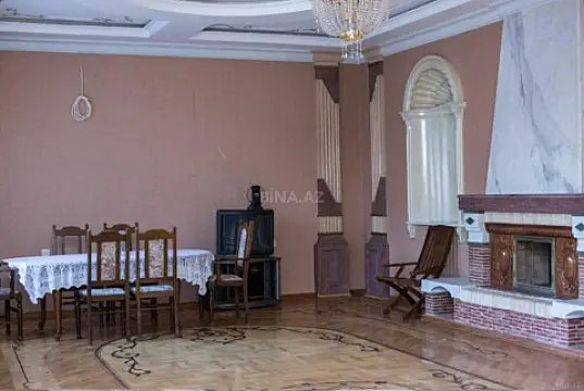 Satılır 15 otaqlı həyət evi 1000 m²