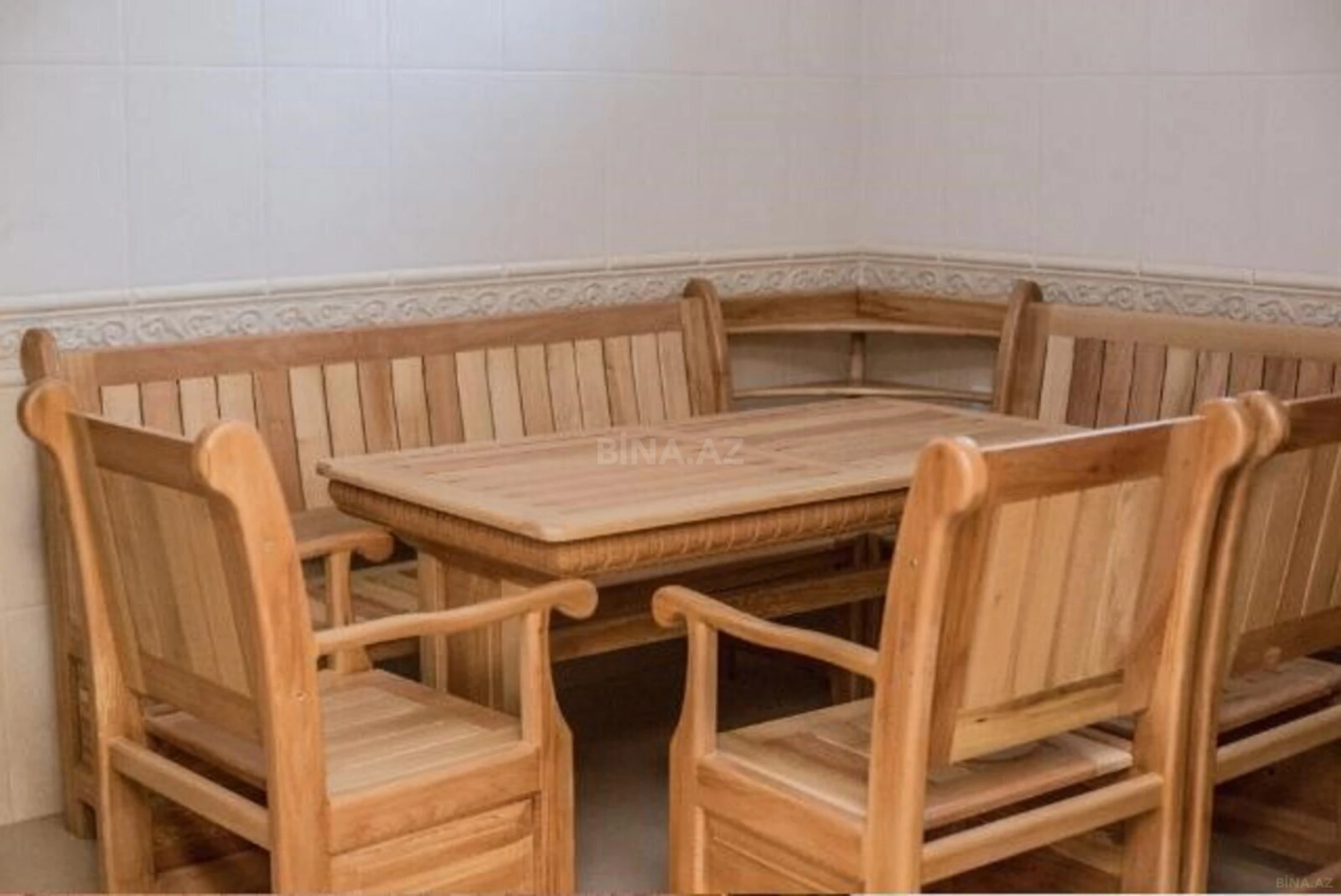 Satılır 15 otaqlı həyət evi 1000 m²