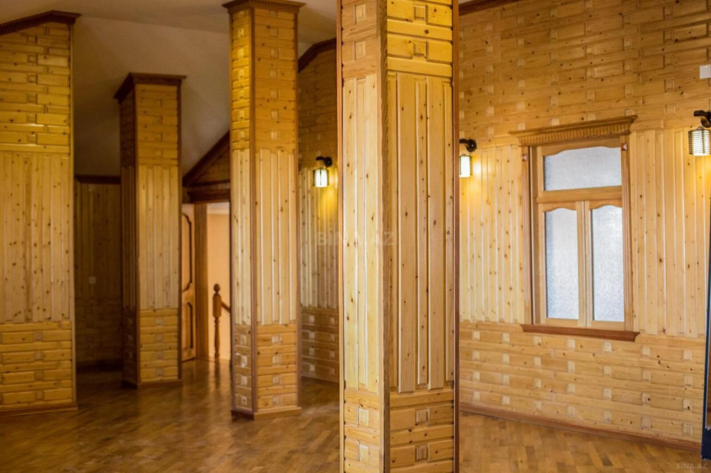 Satılır 15 otaqlı həyət evi 1000 m²