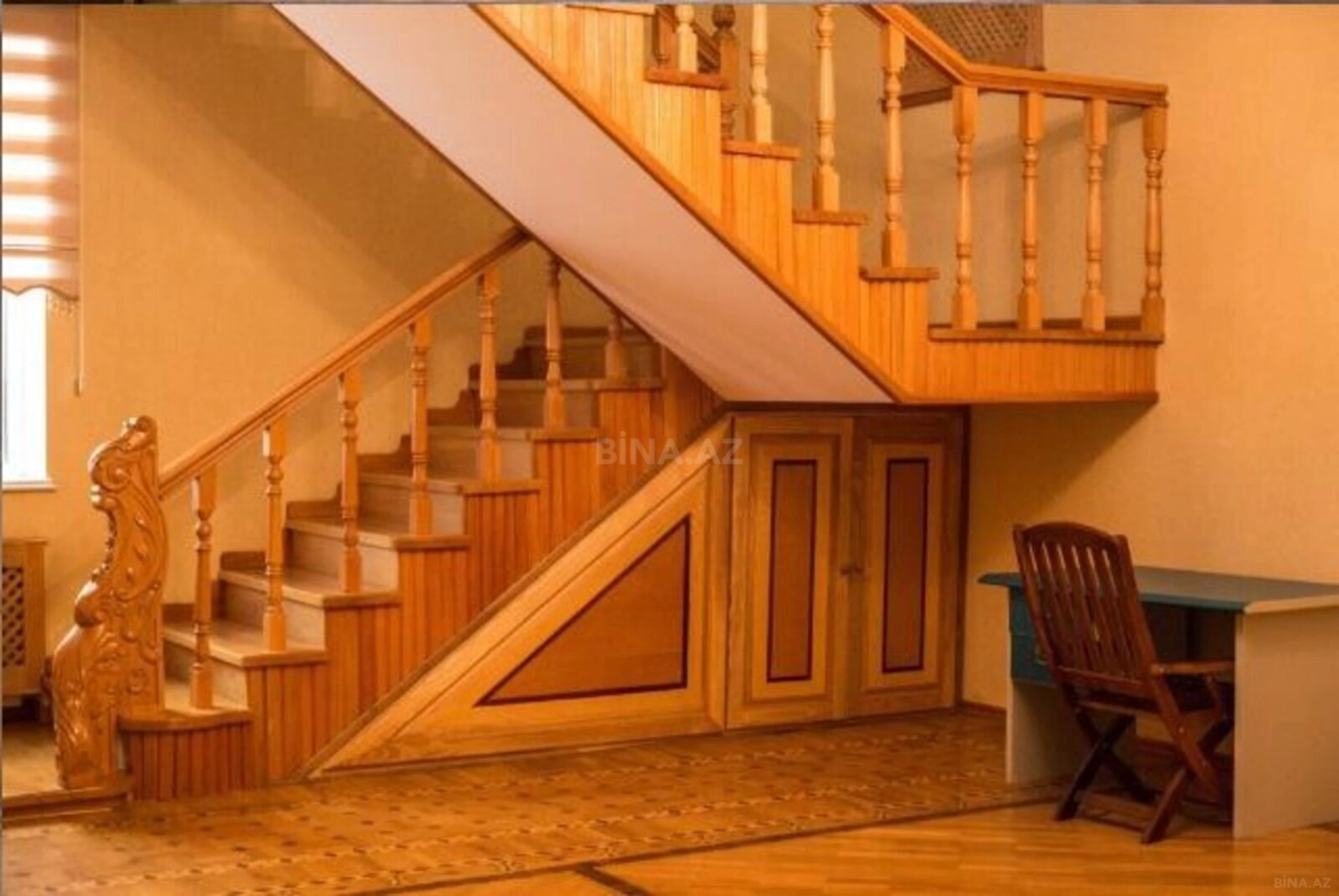 Satılır 15 otaqlı həyət evi 1000 m²