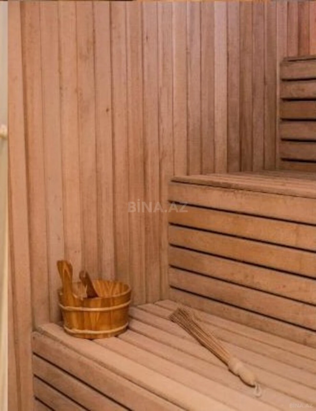 Satılır 15 otaqlı həyət evi 1000 m²