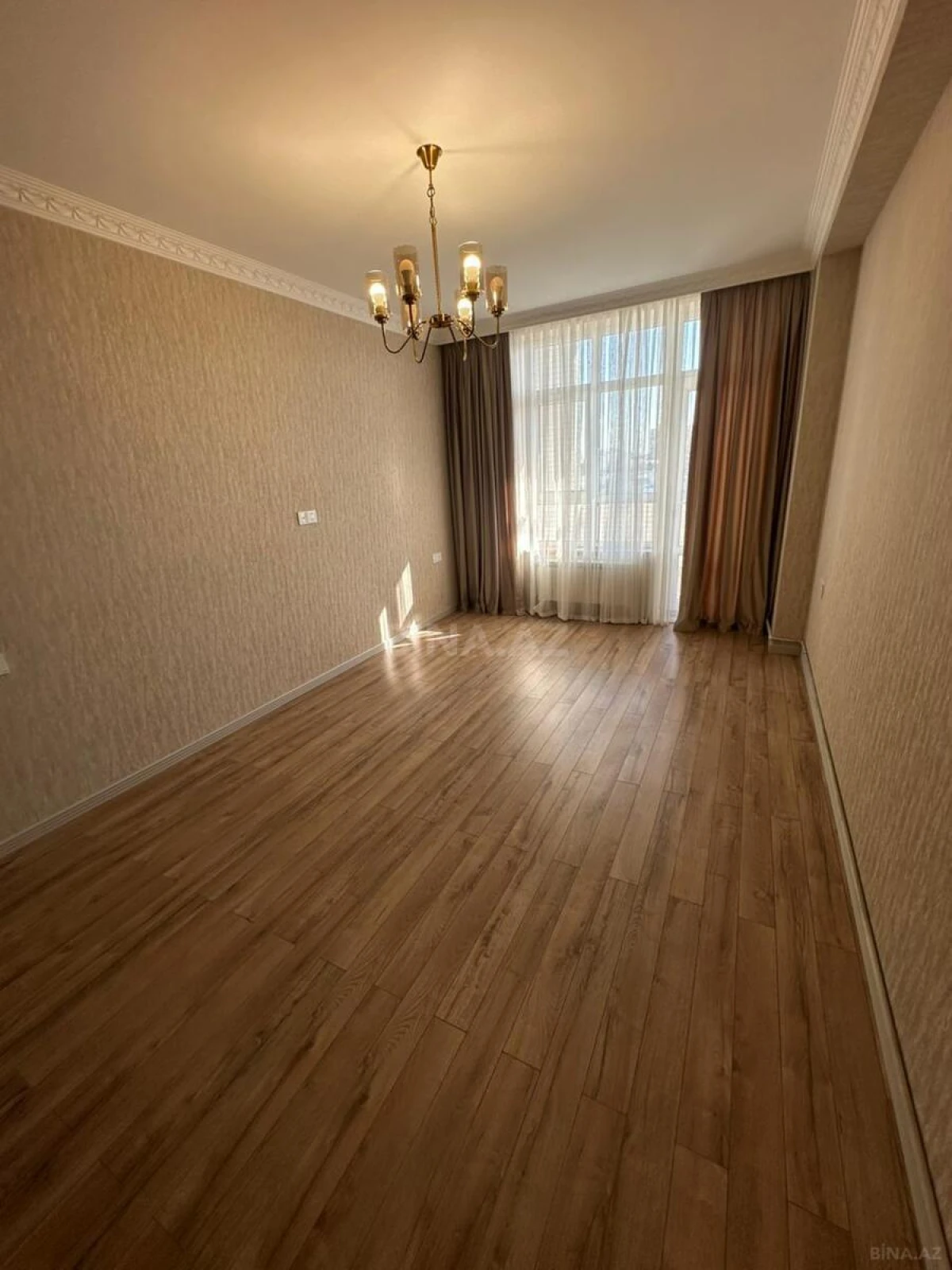 Satılır 3 otaqlı mənzil 90 m²