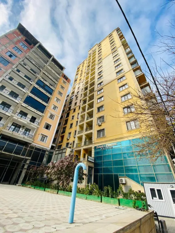 Kirayə verilir 3 otaqlı mənzil 108 m²