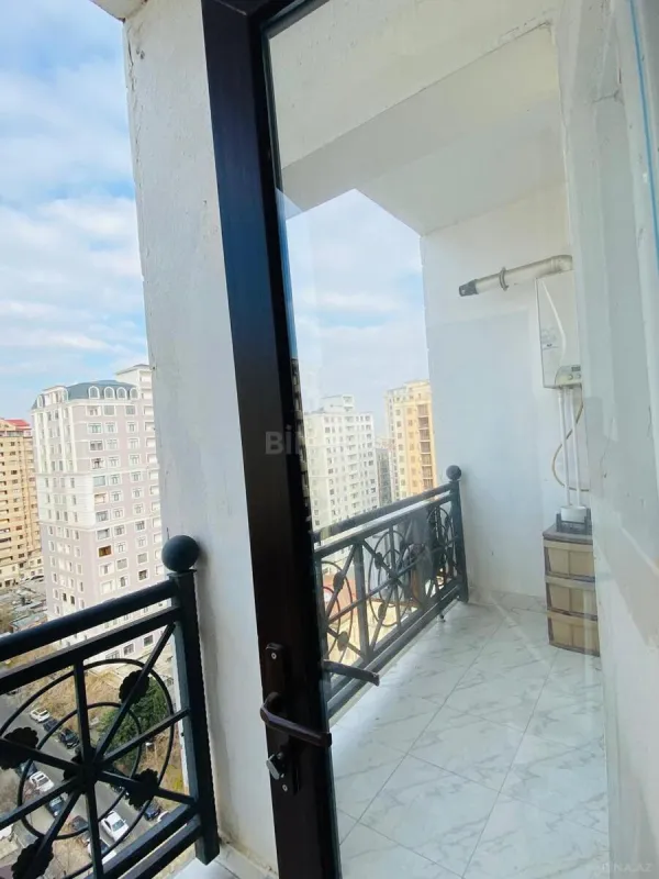 Kirayə verilir 3 otaqlı mənzil 108 m²