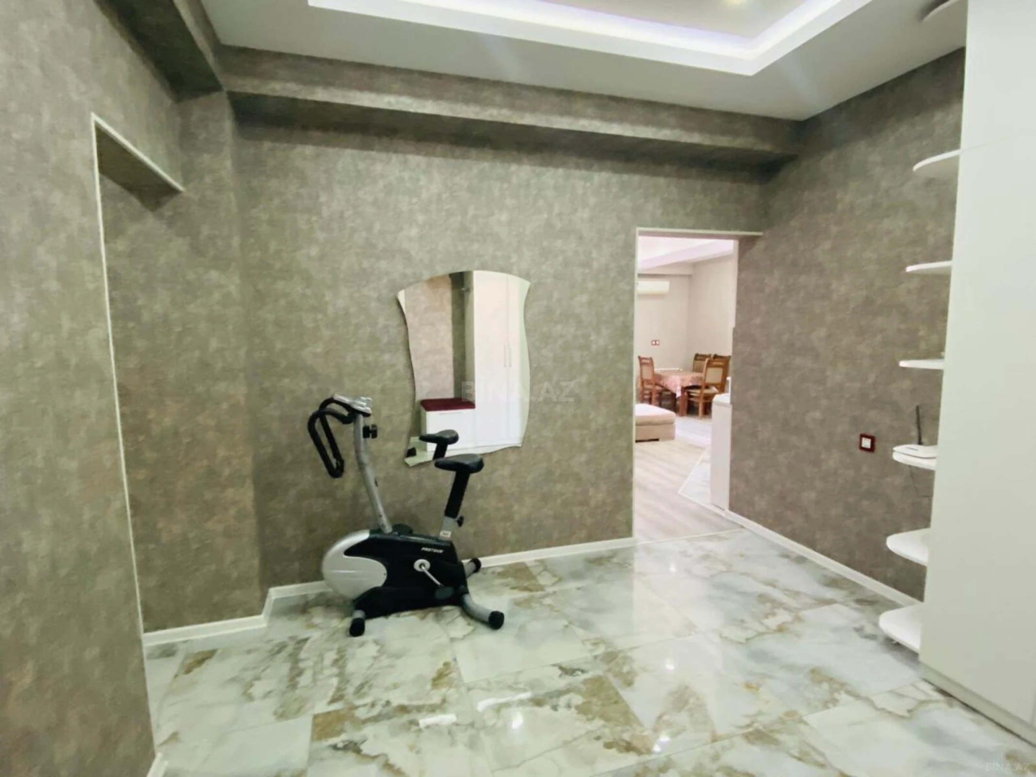 Kirayə verilir 3 otaqlı mənzil 108 m²