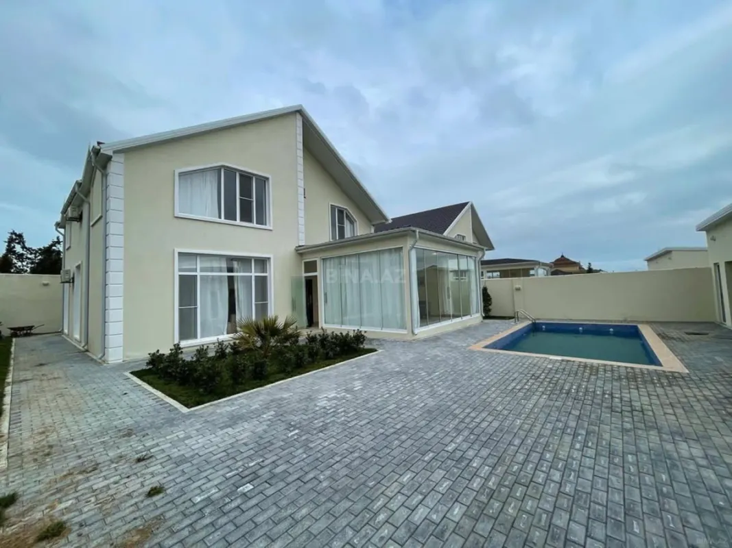 Kirayə verilir 4 otaqlı həyət evi 300 m²