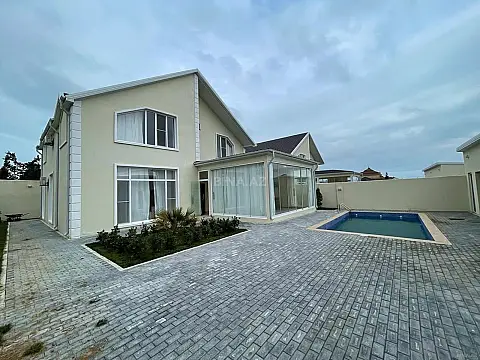 Kirayə verilir 4 otaqlı həyət evi 300 m²