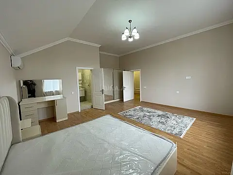Kirayə verilir 4 otaqlı həyət evi 300 m²