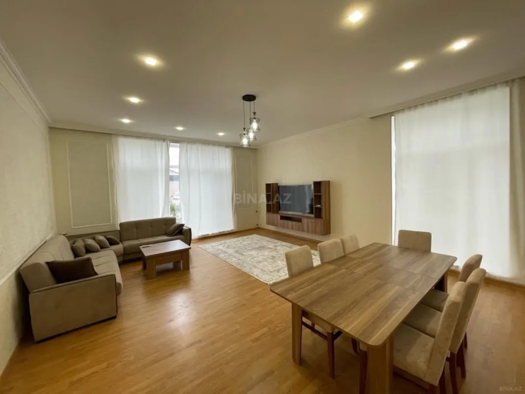 Kirayə verilir 4 otaqlı həyət evi 300 m²