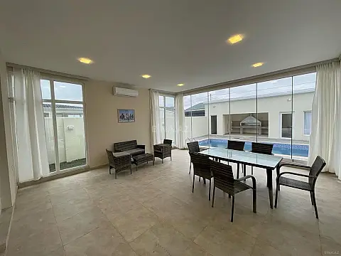 Kirayə verilir 4 otaqlı həyət evi 300 m²