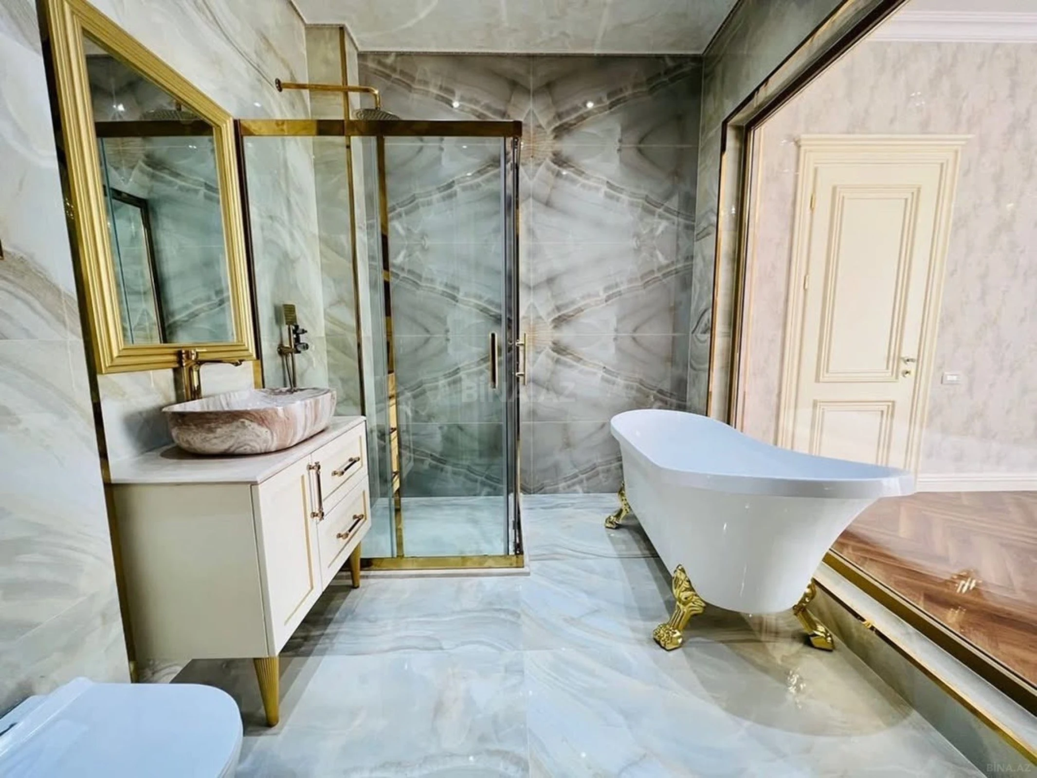 Kirayə verilir 5 otaqlı həyət evi 350 m²